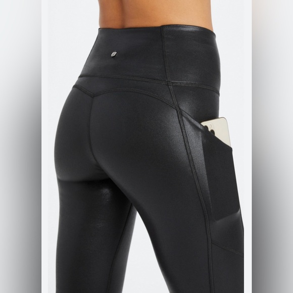 NWT 🍃 Fabletics Black Faux Leather Leggings Shiny Black Fog foil - size XS / 4 - Picture 3 of 12